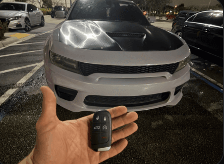 Car key fob and vehicle—automotive locksmith service in South Florida